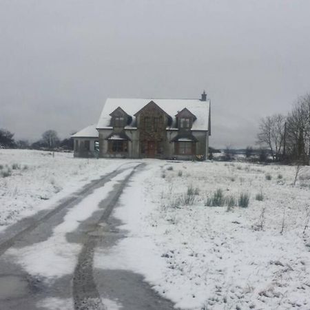 Annies Meadow. Βίλα Knock  Εξωτερικό φωτογραφία